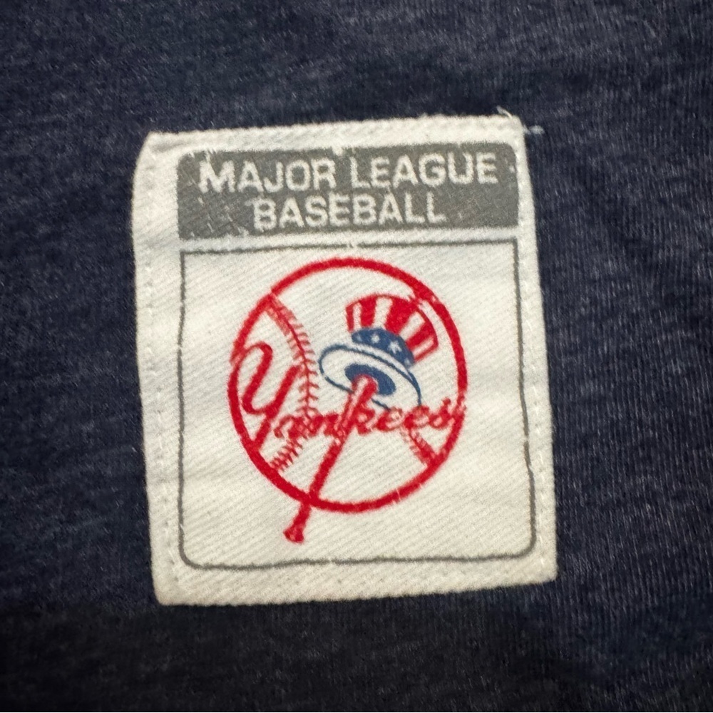 Vtg NY Yankees Center Logo Navy Blue T Shirt Embroidered Men’s Size Large RARE! - Picture 3 of 11